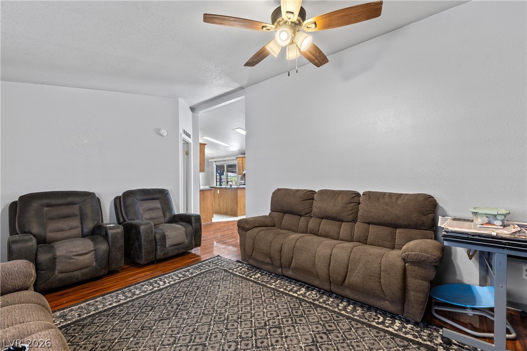 516 White Domes Drive Property Photo 18