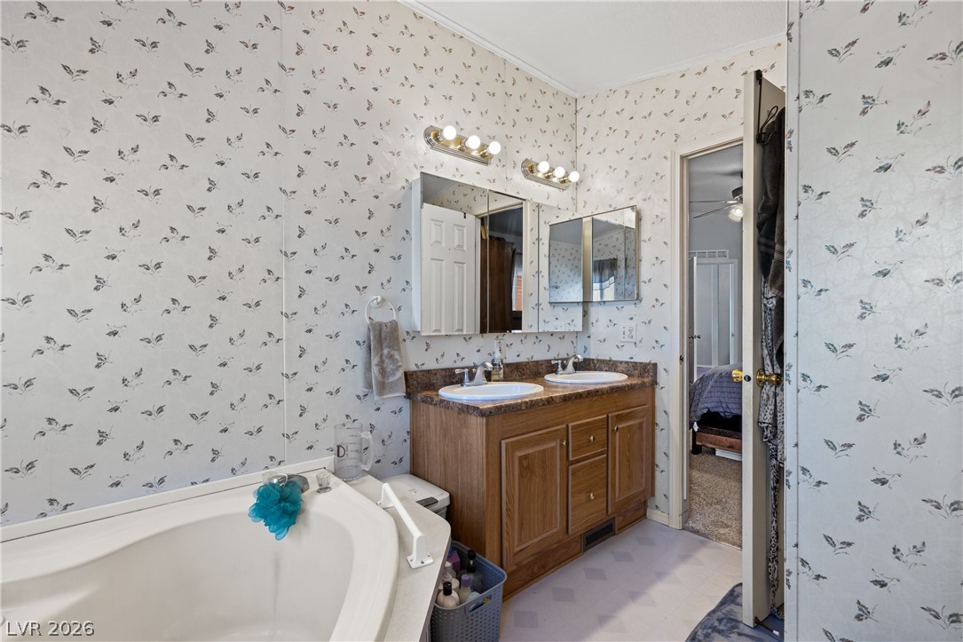 516 White Domes Drive Property Photo 36