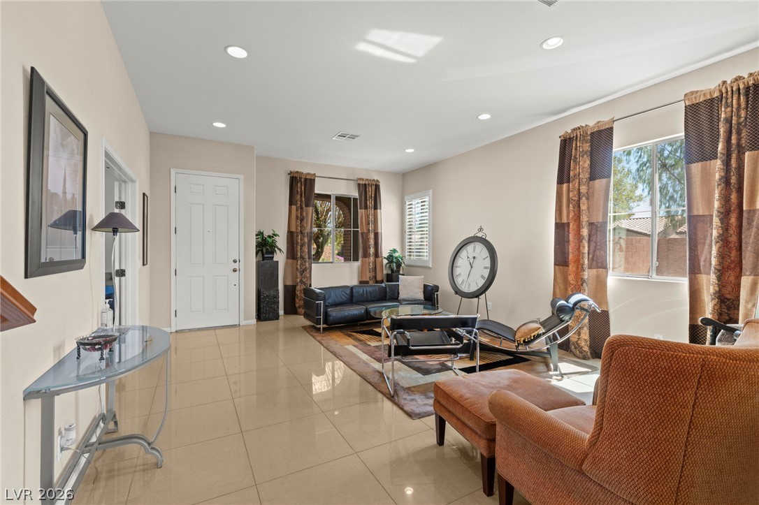 7383 Atacama Avenue Property Photo 10