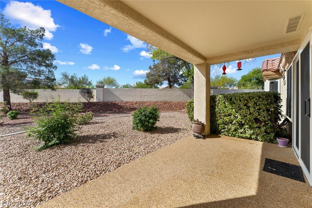 2400 Dove Valley Court Property Photo 20