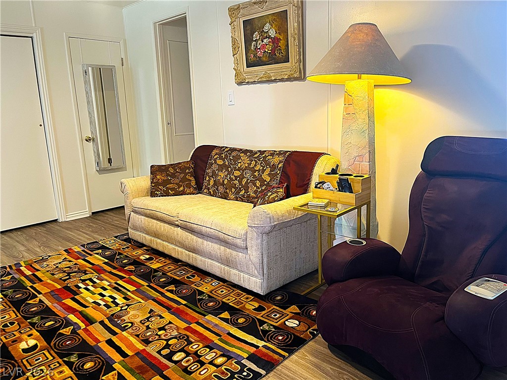 2799467 Property Photo 2