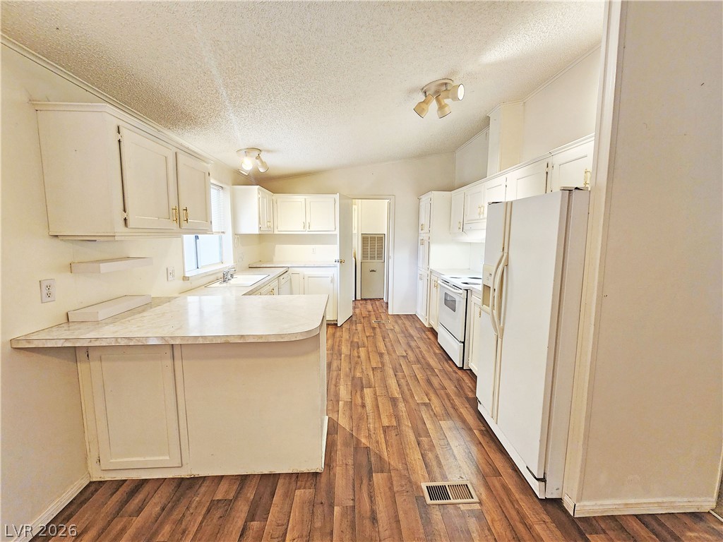 1441 West Betty Avenue 1 Property Photo 5