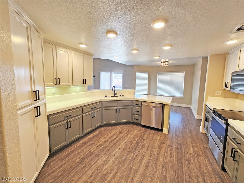 4591 Stoneham Street Property Photo 23