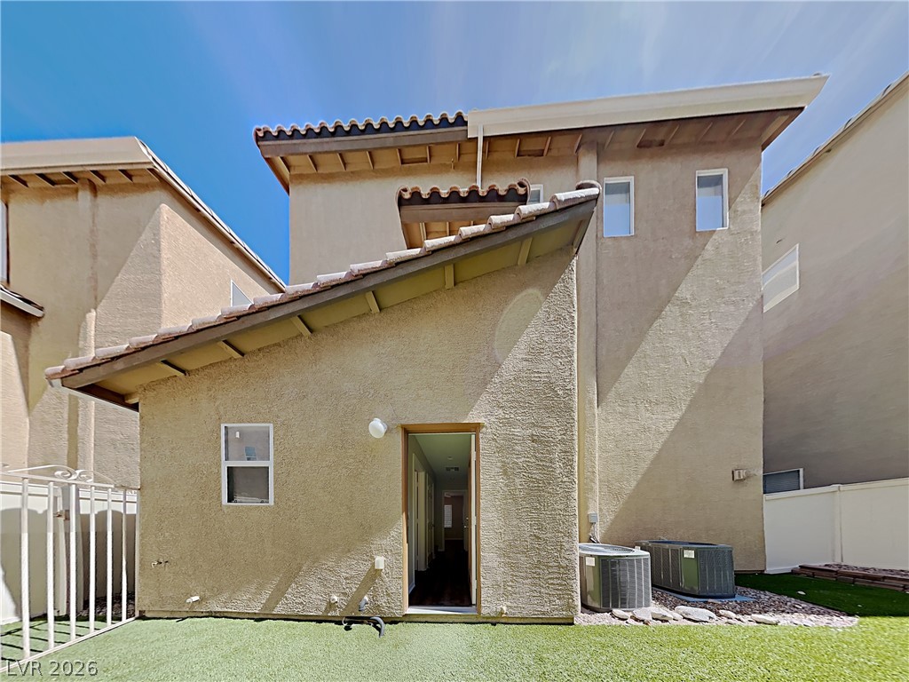10339 Ladybug Bend Street Property Photo 13
