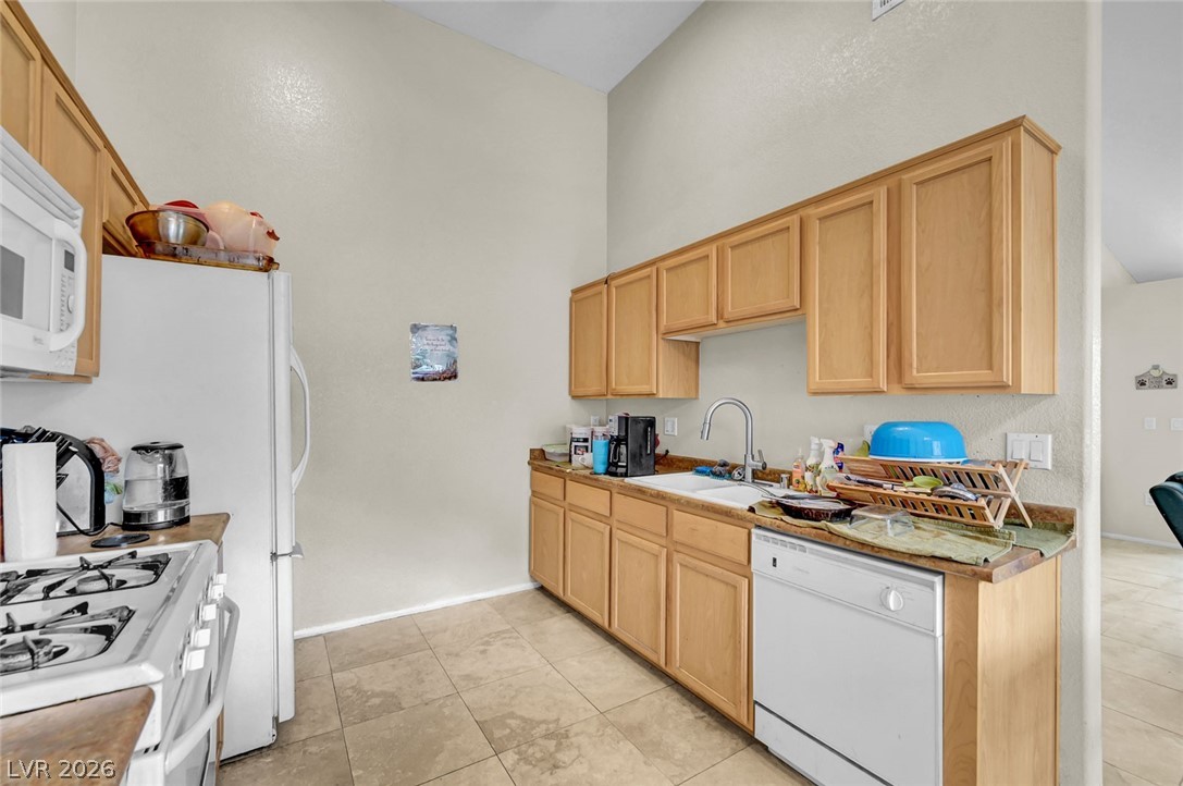3360 Cactus Shadow Street 201 Property Photo 6