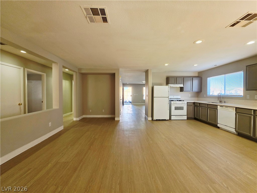 5929 Forest Creek Road Property Photo 9