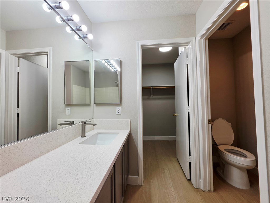 5929 Forest Creek Road Property Photo 14