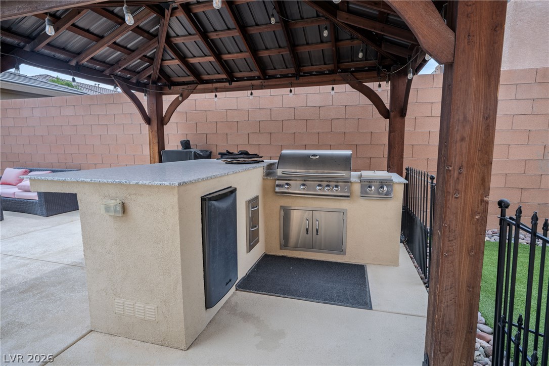 9729 University Ridge Avenue Property Photo 48