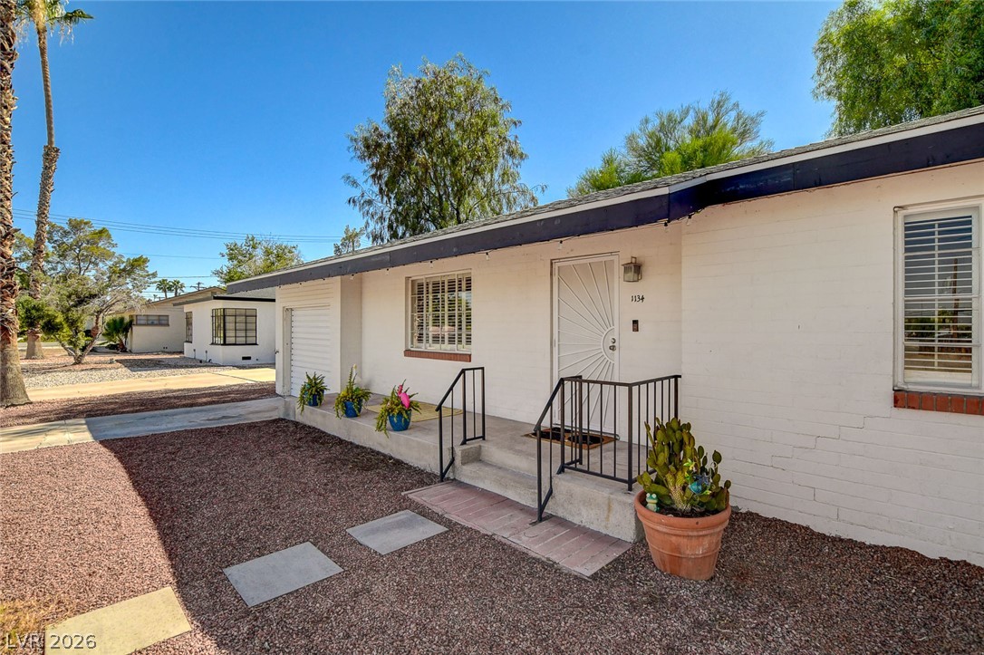 1134 Westwood Drive Property Photo 4