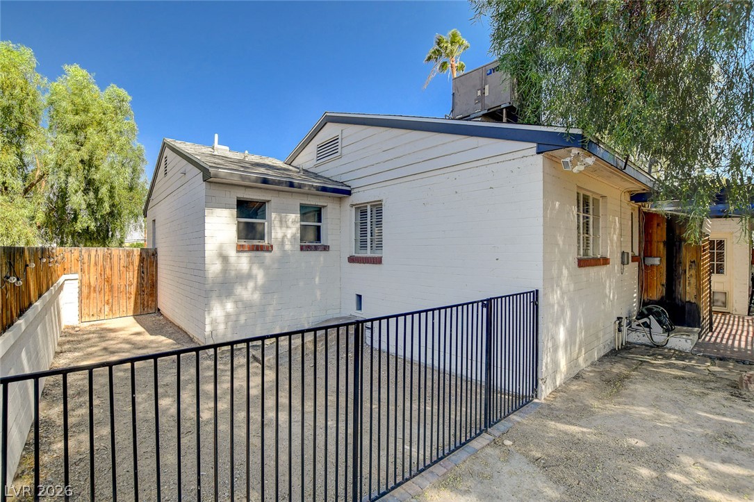 1134 Westwood Drive Property Photo 57