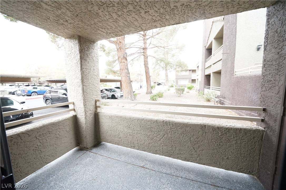 5022 South Rainbow Boulevard 105 Property Photo 9