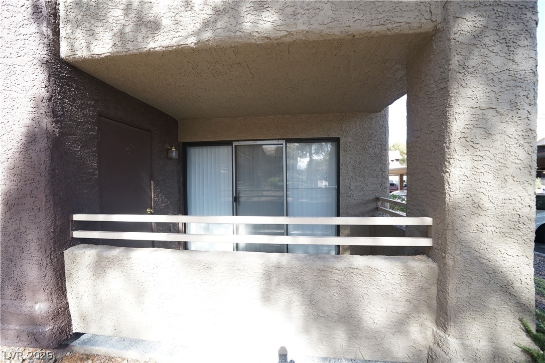5022 South Rainbow Boulevard 105 Property Photo 10