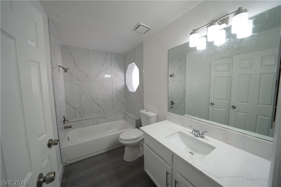 5022 South Rainbow Boulevard 105 Property Photo 15
