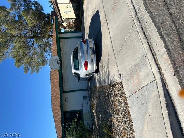 5516 Deodar Drive Property Photo 1