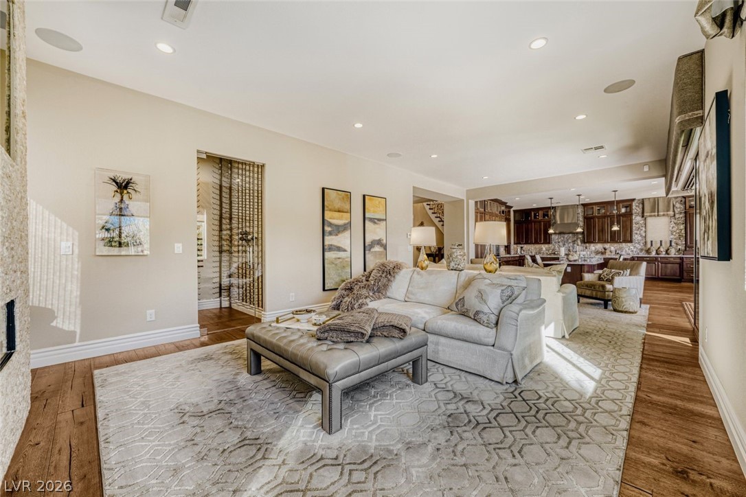 12031 Tramonto Avenue Property Photo 11