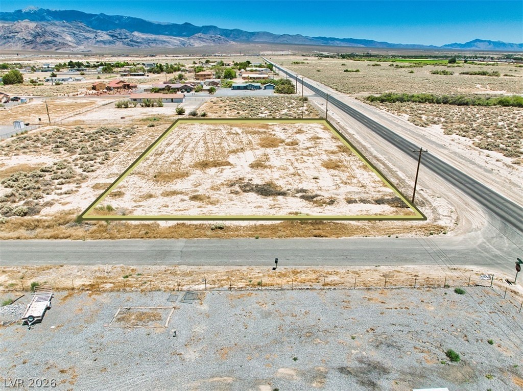 3981 Sagebrush Avenue Property Photo 4