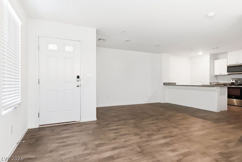 341 Summer Sparrow Avenue Property Photo 10