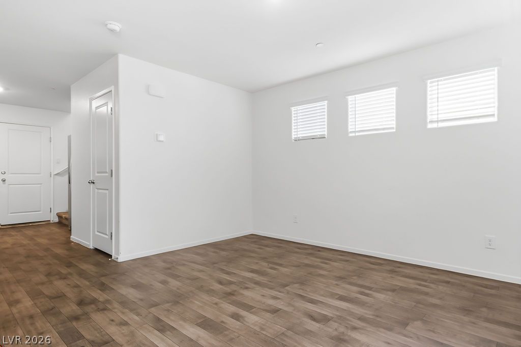 341 Summer Sparrow Avenue Property Photo 11