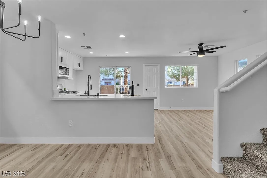 3137 Sunrise Cove Avenue Property Photo 6