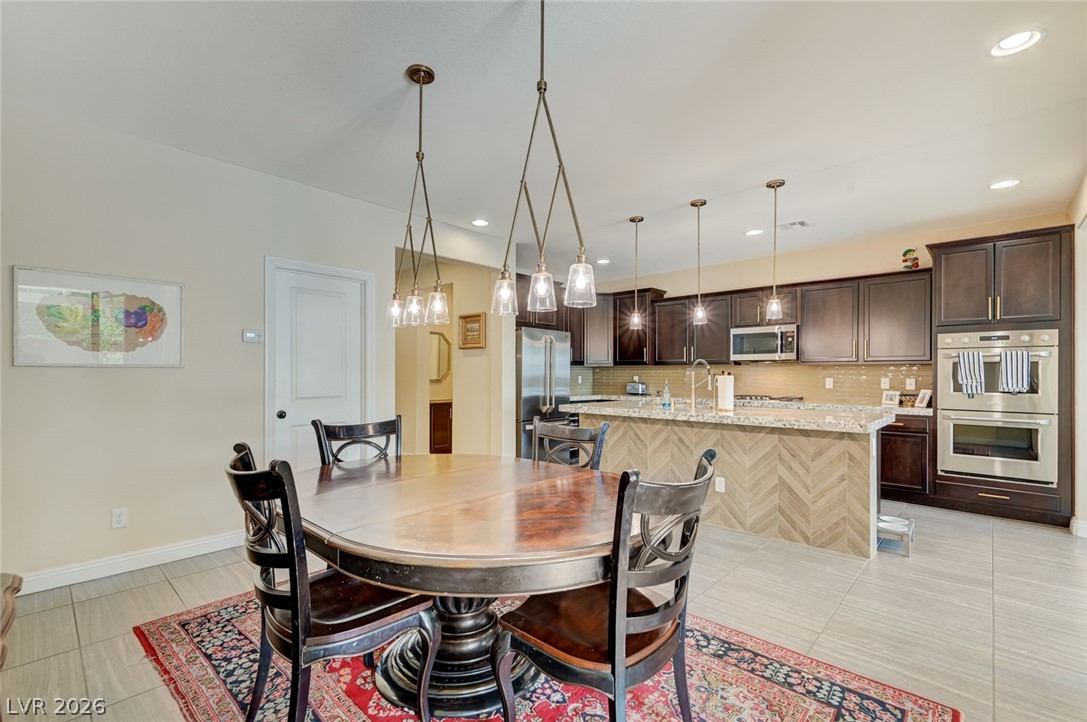 5880 Glory Heights Drive Property Photo 18