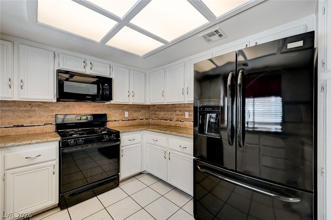 845 Shoreview Drive Property Photo 12