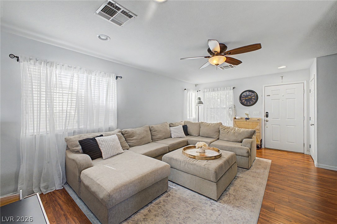 3849 Bayamon Street Property Photo 4