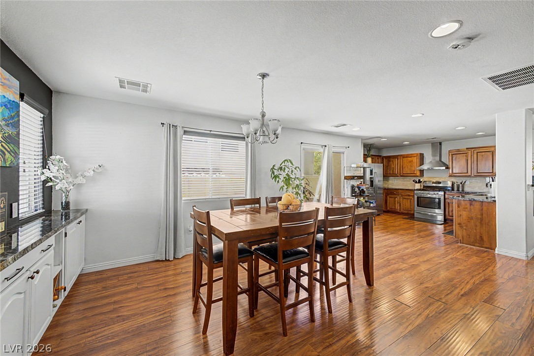 3849 Bayamon Street Property Photo 6