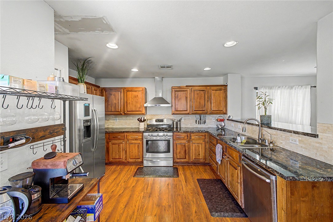 3849 Bayamon Street Property Photo 8