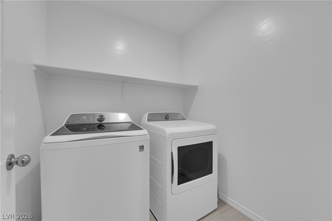 6198 Foxes Dale Street Property Photo 19