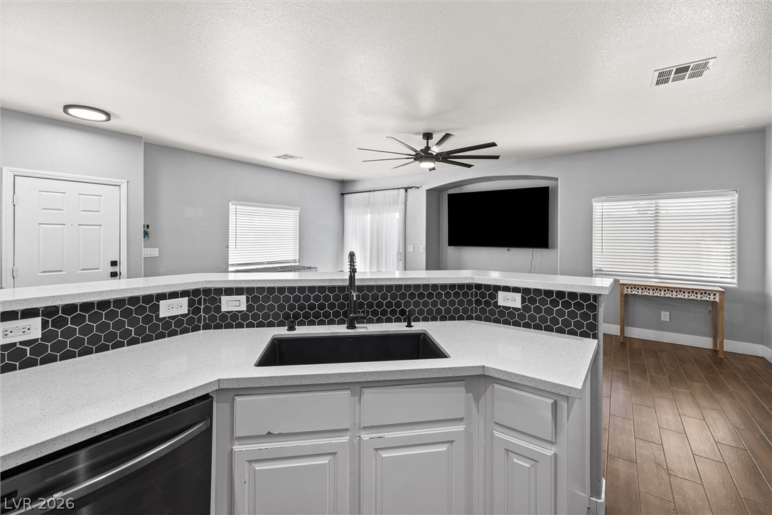 5535 Baccarat Avenue 103 Property Photo 6