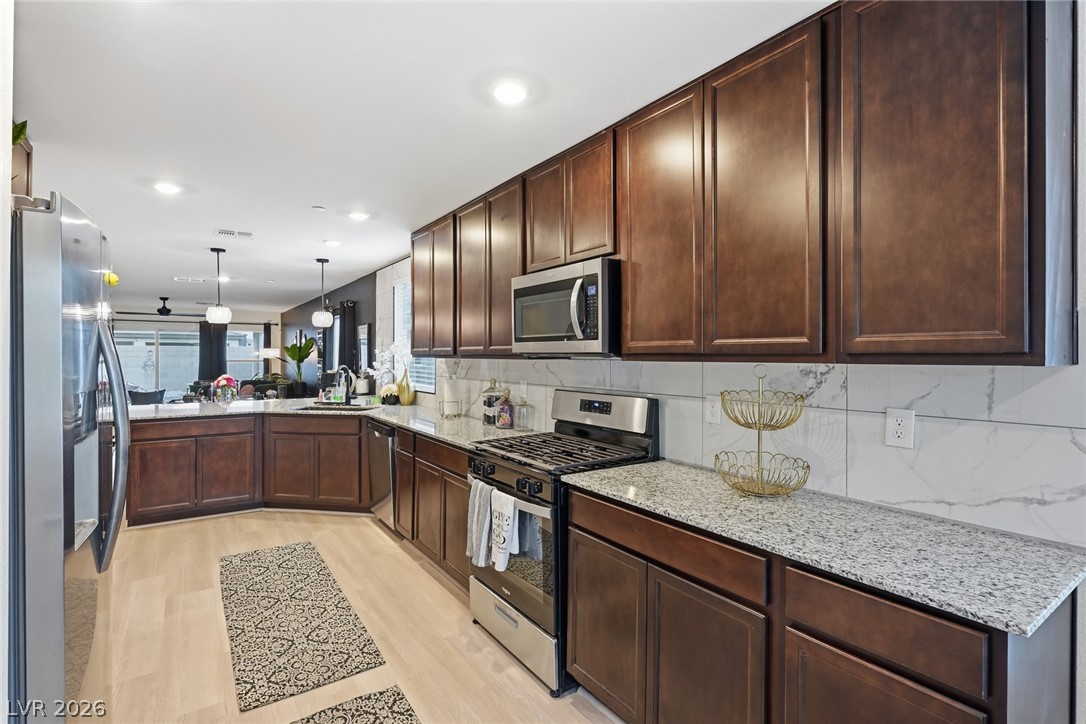 10210 Chockstone Street Property Photo 16