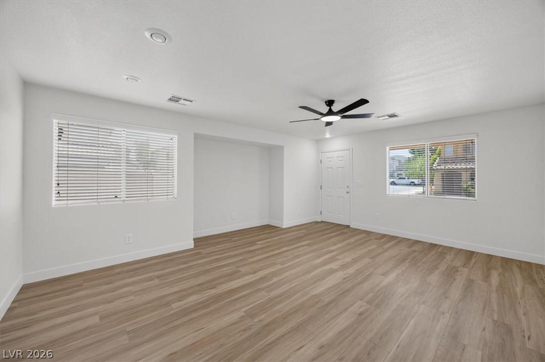 552 Albacate Street Property Photo 6