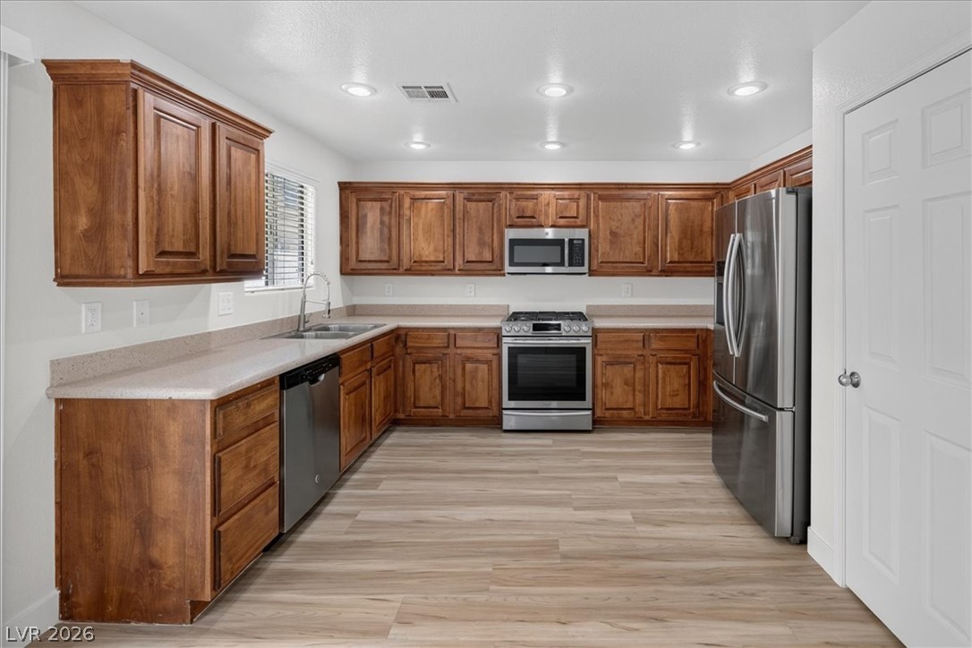 552 Albacate Street Property Photo 11