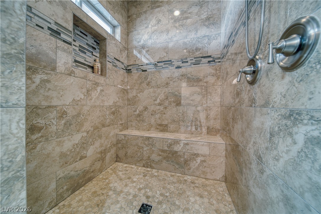2890 Oakleaf Avenue Property Photo 18