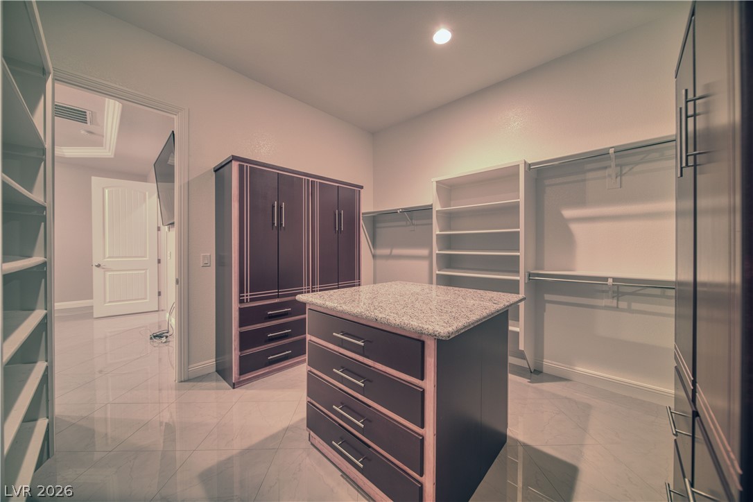 2890 Oakleaf Avenue Property Photo 21
