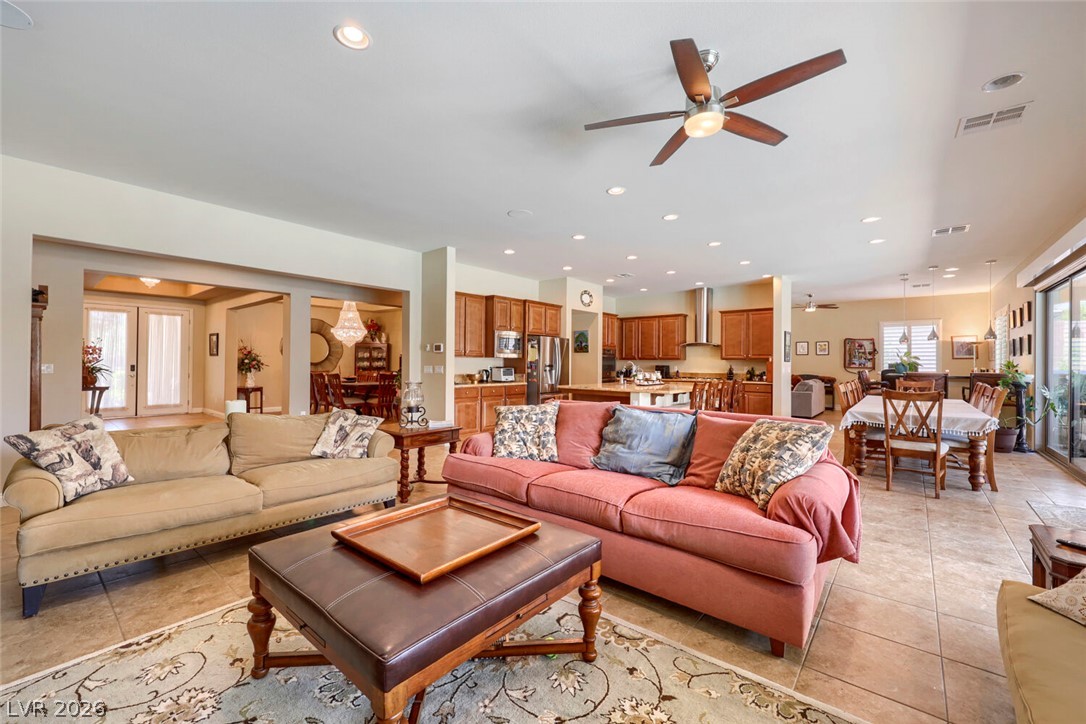 9752 Serene Star Way Property Photo 24
