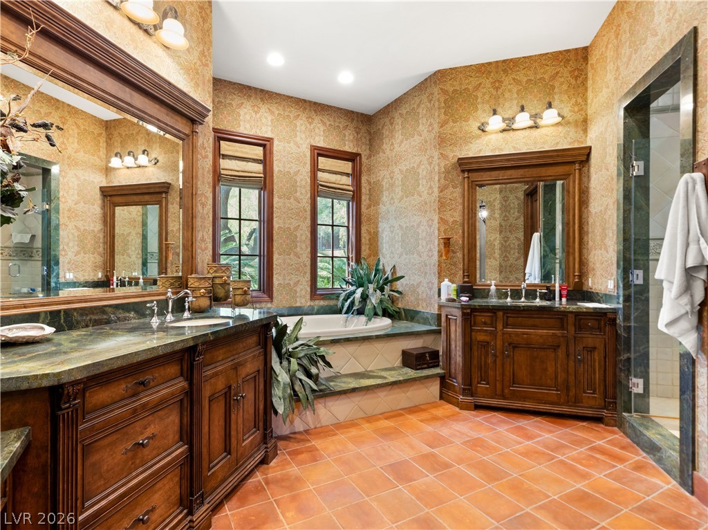 47 Club Vista Drive Property Photo 14
