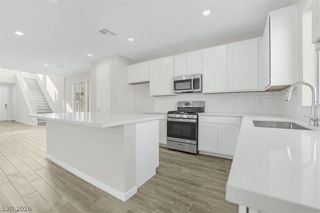 58 Via Montoro Property Photo 2