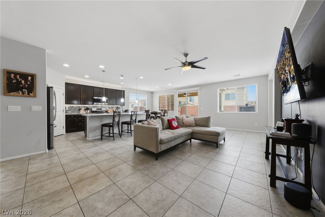 821 Great Sky Court Property Photo 7