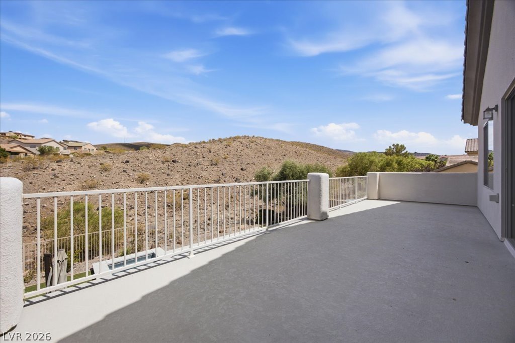 11 Morninglow Pass Property Photo 30