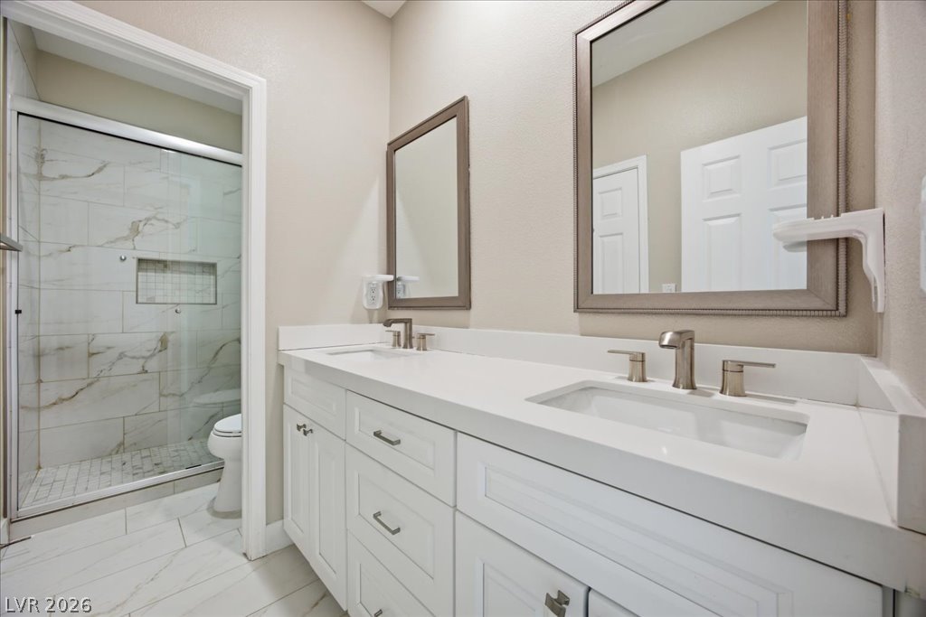 11 Morninglow Pass Property Photo 35