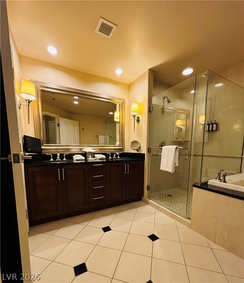 125 East Harmon Avenue 1511 Property Photo 12
