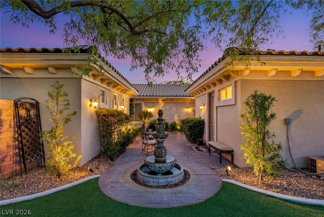 10925 Iris Canyon Lane Property Photo 6