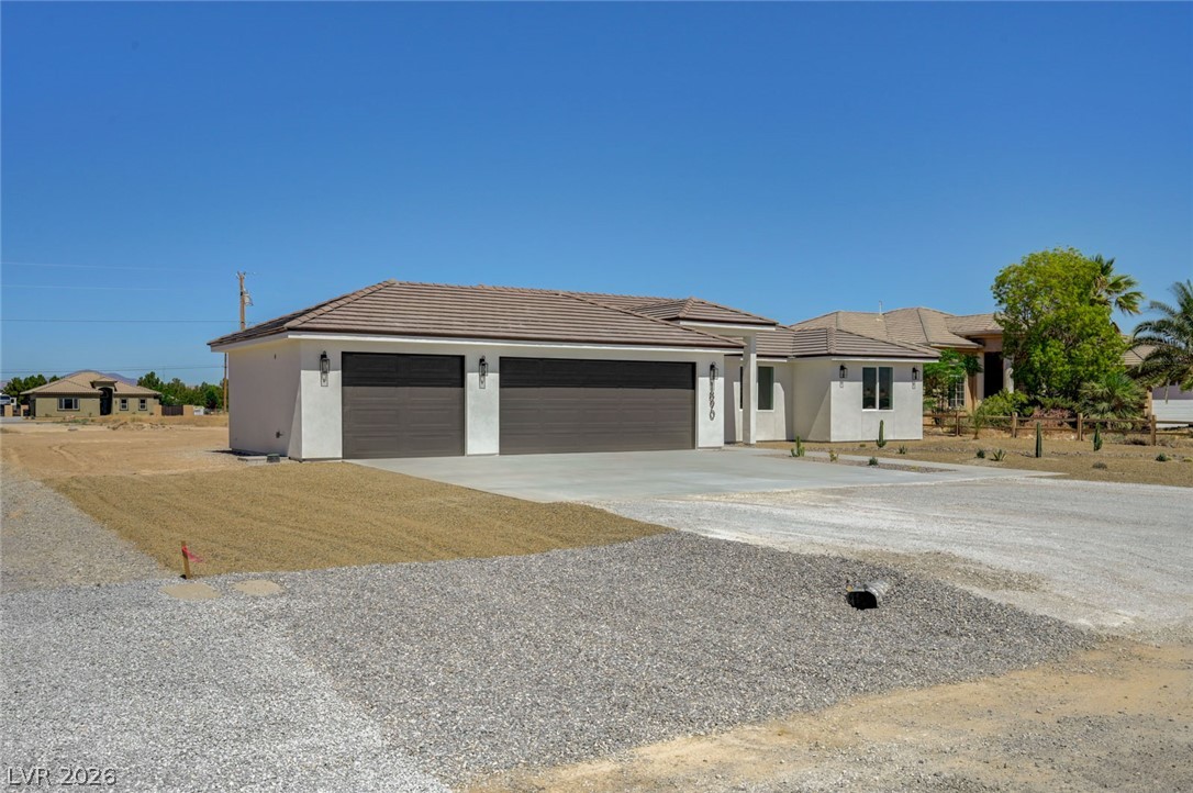 1890 South Manzanita Drive Property Photo 2