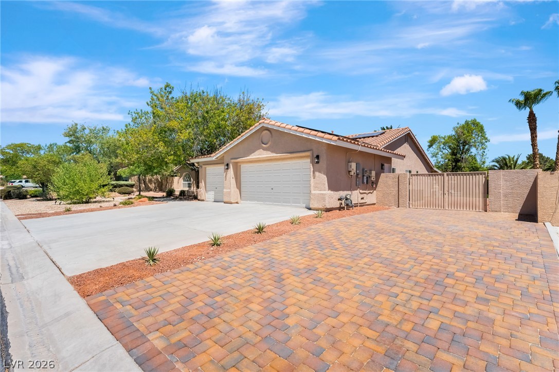 5120 Gentle River Avenue Property Photo 1