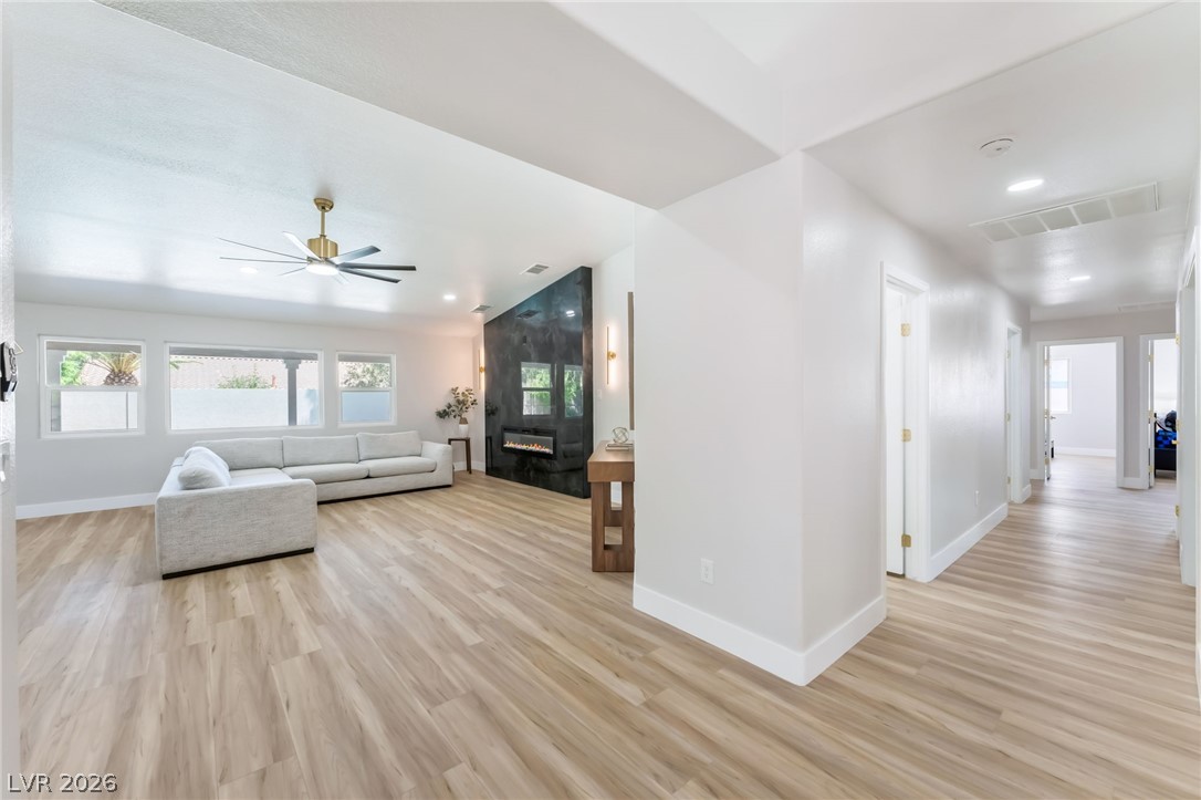 5120 Gentle River Avenue Property Photo 11