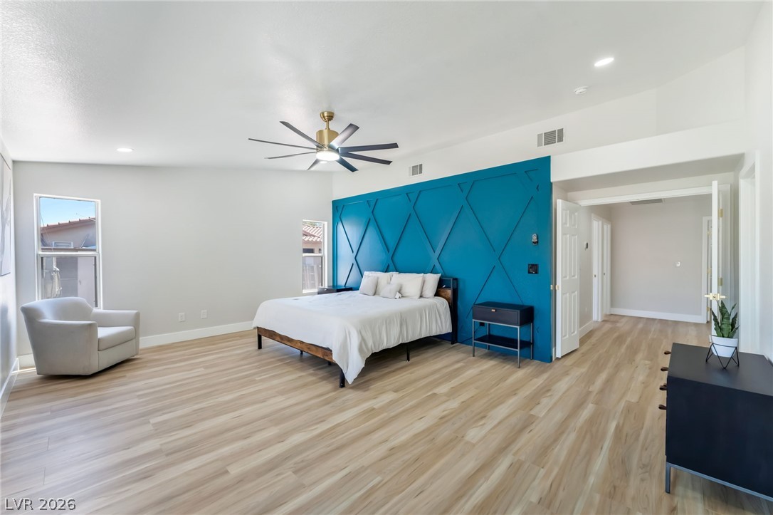 5120 Gentle River Avenue Property Photo 14