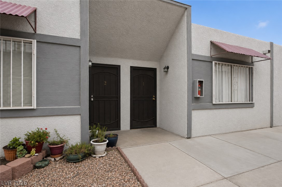 6148 Camino De Rosa Drive Property Photo 1