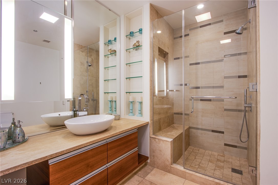 3722 Las Vegas Boulevard 1009 Property Photo 9