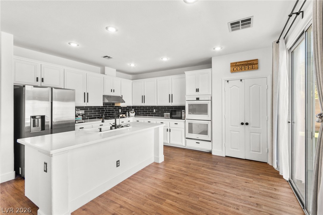 3058 Archdale Street Property Photo 4